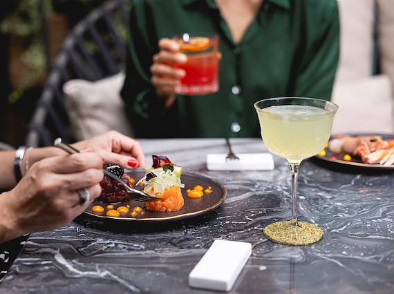 outdoor aperitivo
